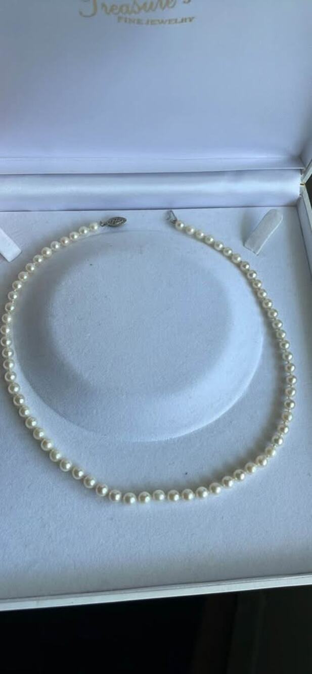 16 inch pearl necklace-10k gold clasp